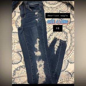 Women’s American eagle skinny jeans with holes, size 4